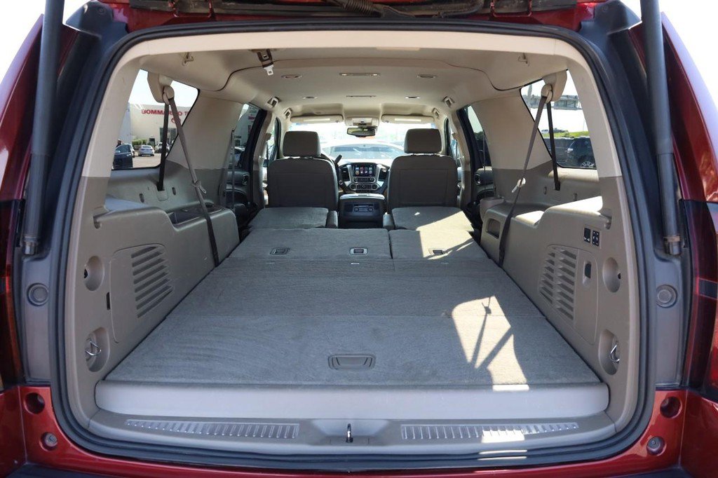 Used 2020 Chevrolet Suburban Premier AWD/4WD image 9