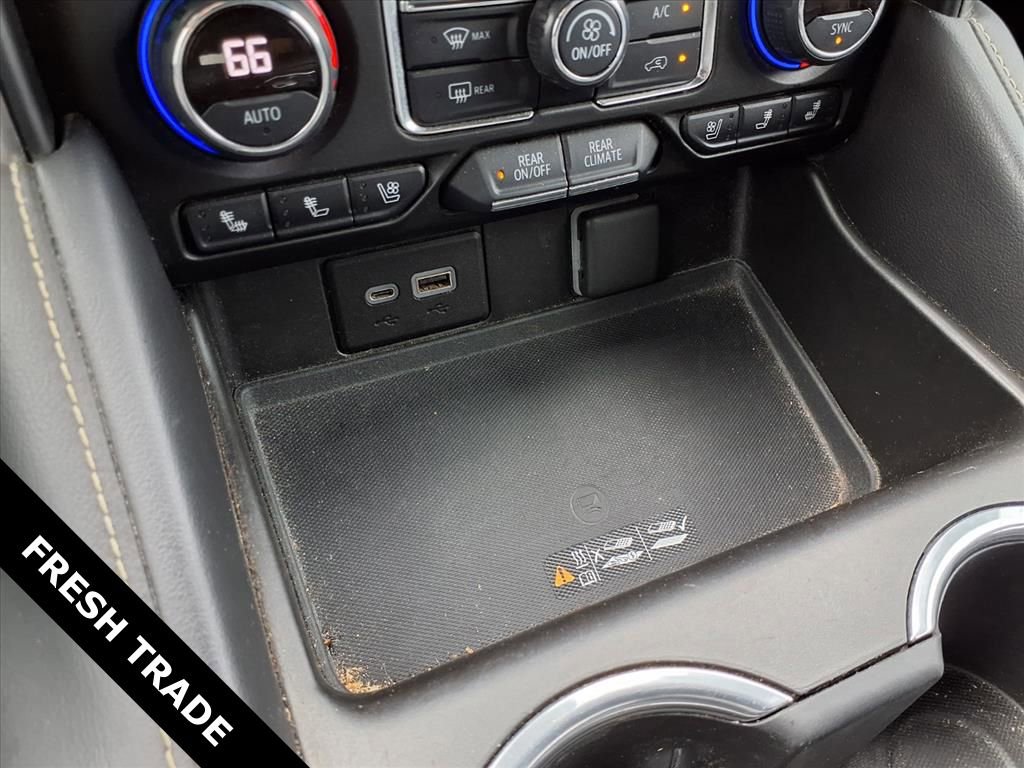 Used 2021 Chevrolet Tahoe Premier w/ Premium Package RWD image 13