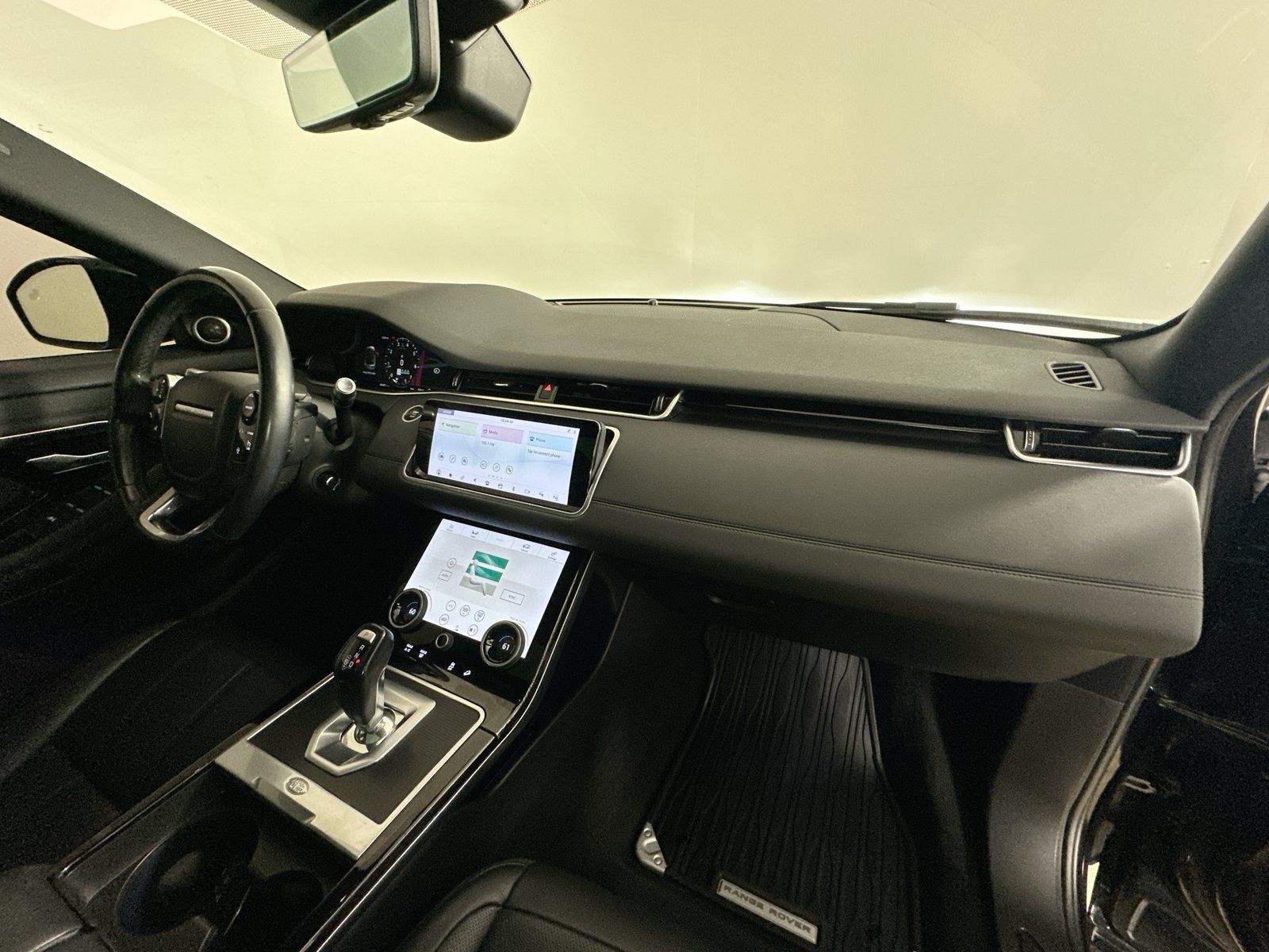 Used 2020 Land Rover Range Rover Evoque SE AWD/4WD image 45