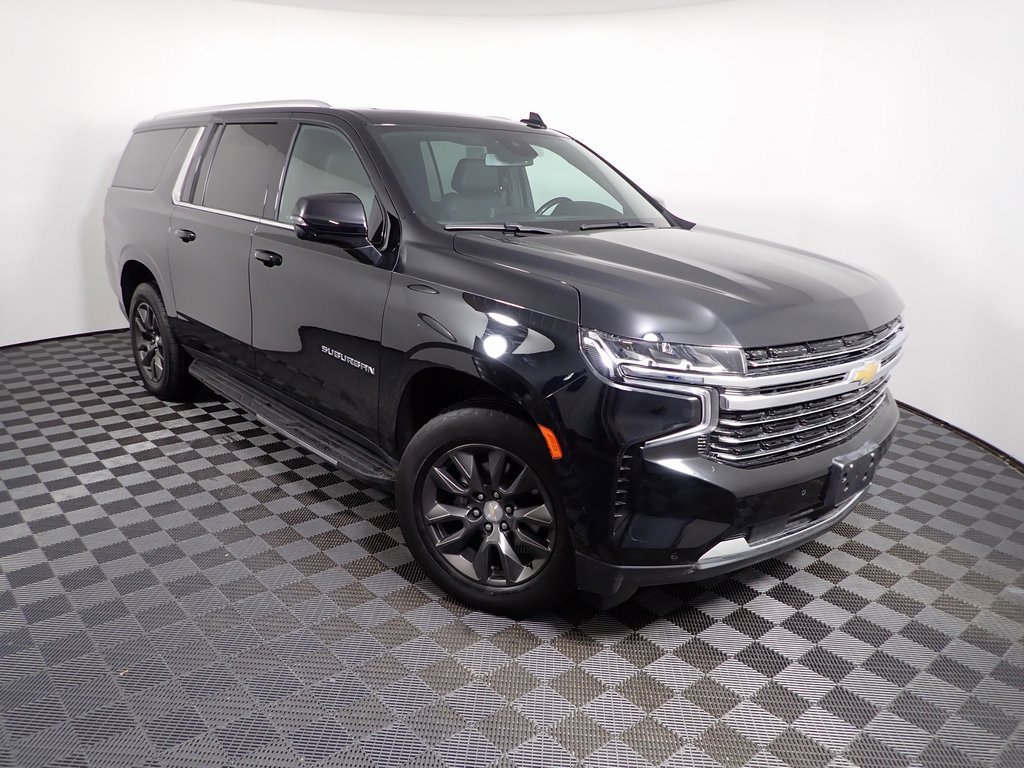 Used 2023 Chevrolet Suburban LT image 8