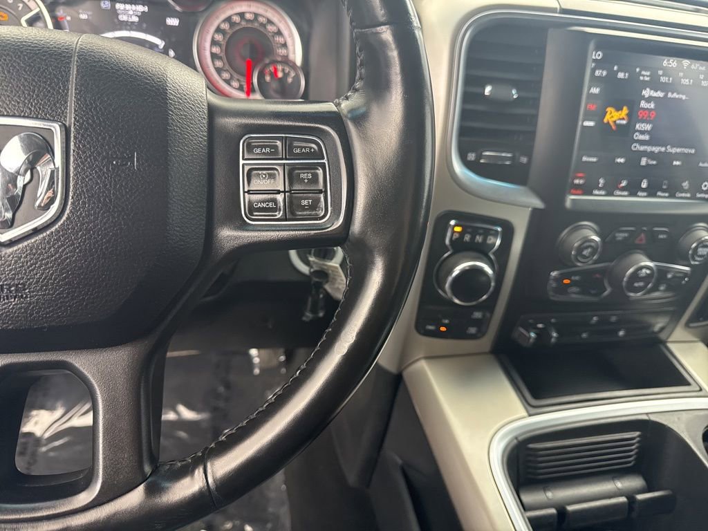 Used 2019 RAM 1500 Classic SLT w/ SLT Plus D￩cor Group AWD/4WD image 26
