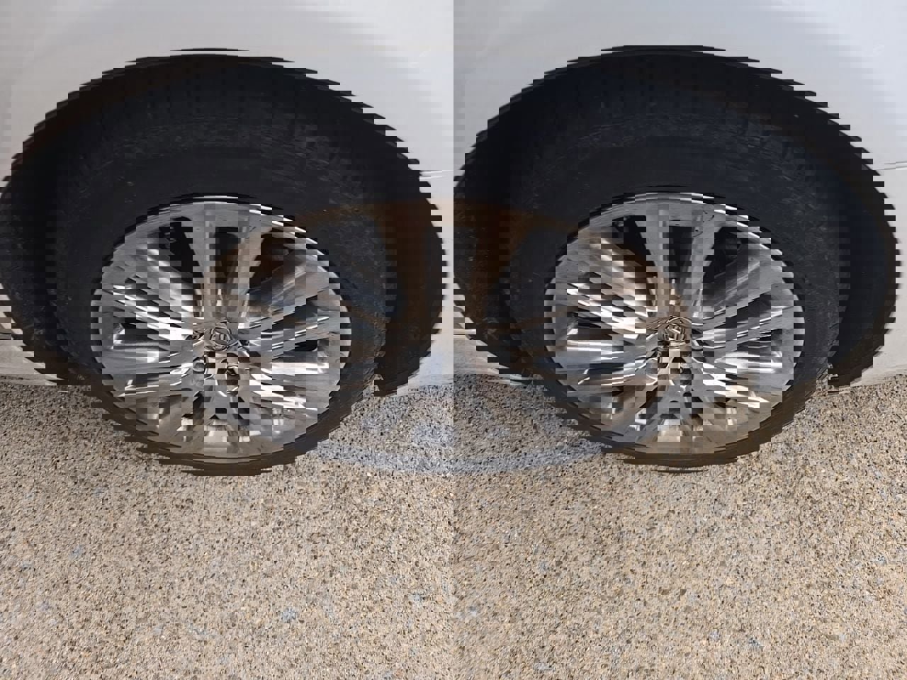 Used 2013 Lexus LS 460 w/ Comfort Pkg image 13