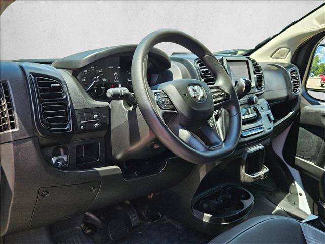 Used 2025 RAM ProMaster 2500 w/ Convenience Group FWD image 9