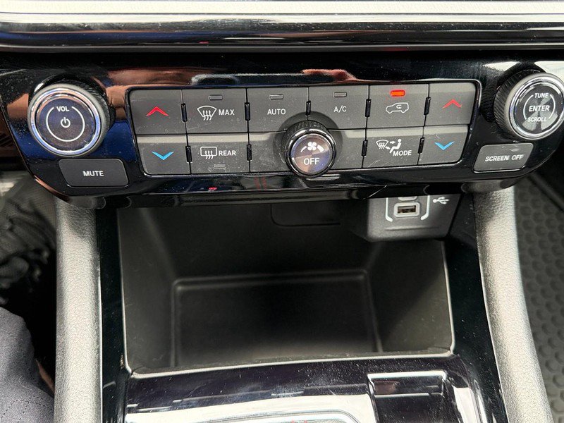 Used 2025 Jeep Compass Trailhawk AWD/4WD image 45