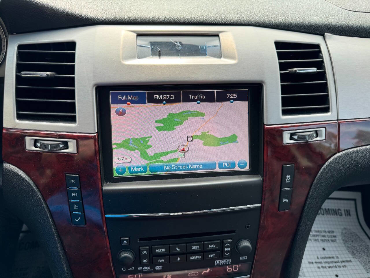 Used 2012 Cadillac Escalade Luxury image 20