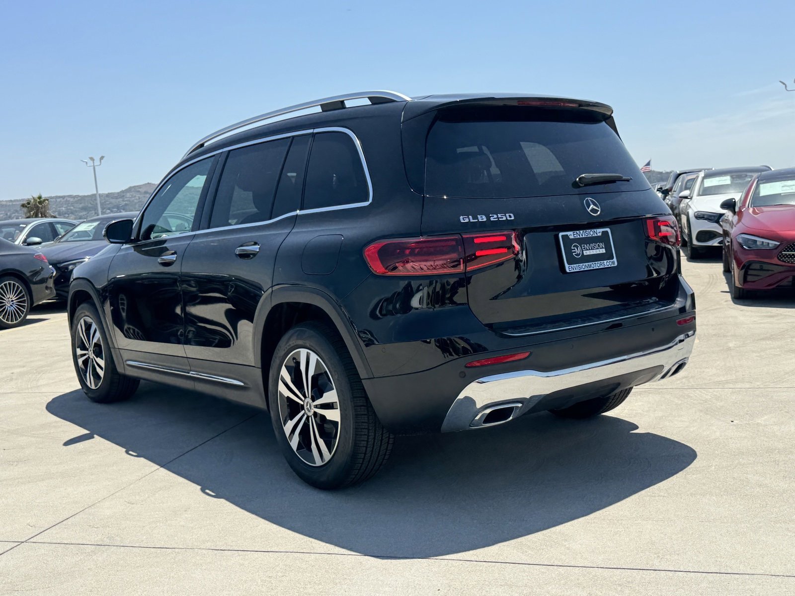 New 2026 Mercedes-Benz GLB 250 image 9