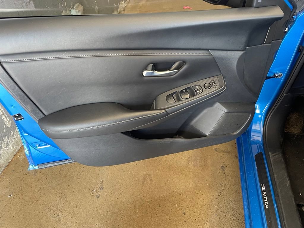 Certified 2025 Nissan Sentra SV w/ Trunk Package FWD image 9