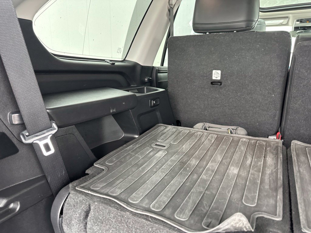 Used 2023 Toyota Sequoia Limited AWD/4WD image 30