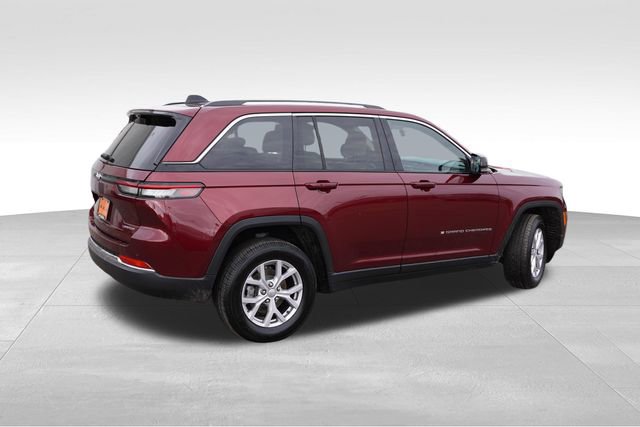 Certified 2022 Jeep Grand Cherokee Limited w/ Luxury Tech Group II image 4