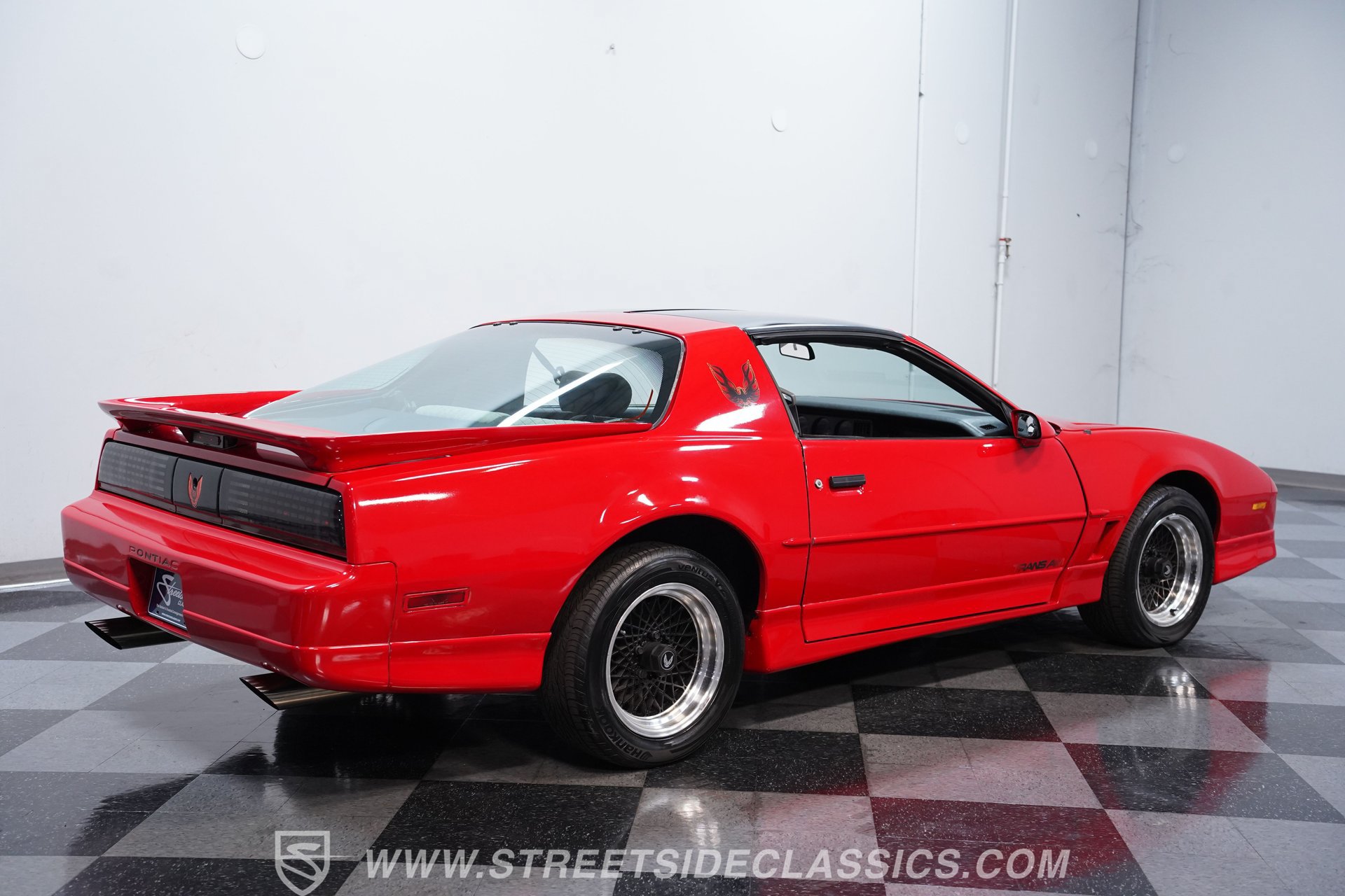 Used 1989 Pontiac Firebird Trans Am RWD image 11
