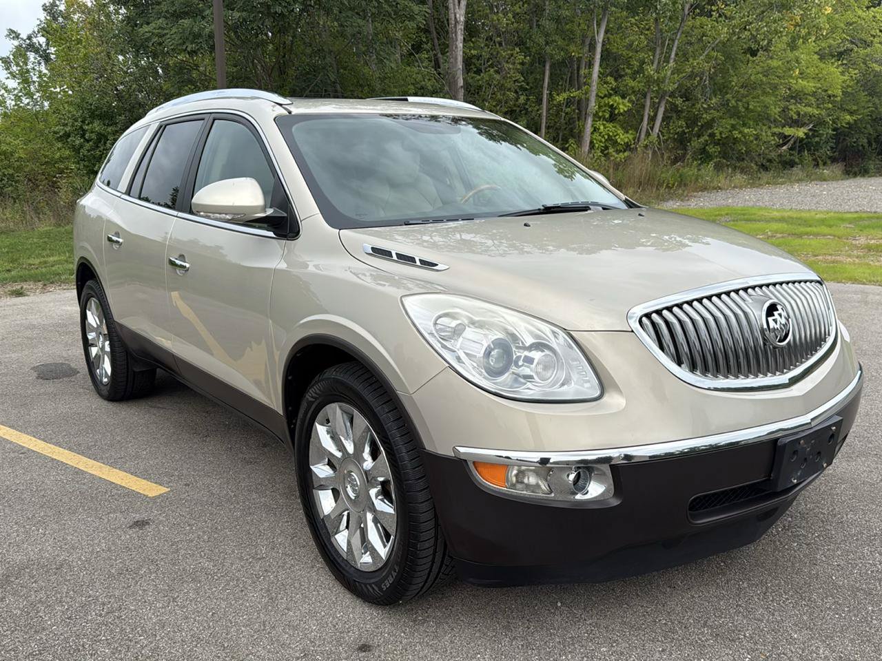 Used 2012 Buick Enclave Premium AWD/4WD image 3