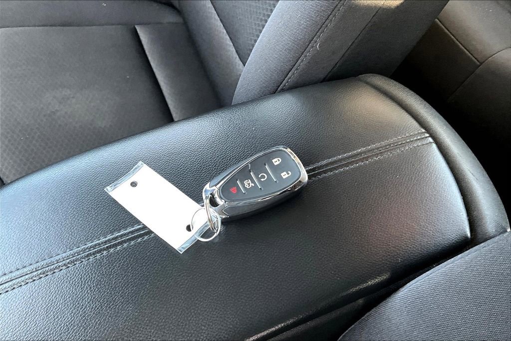 Used 2023 Chevrolet Malibu LT image 33