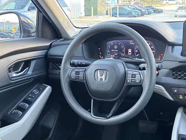 Used 2023 Honda Accord EX image 25