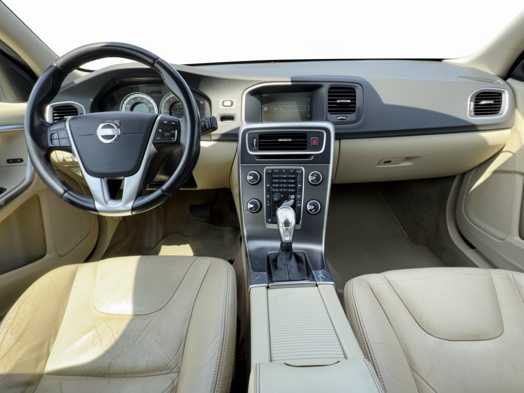 Used 2013 Volvo S60 T5 FWD image 4