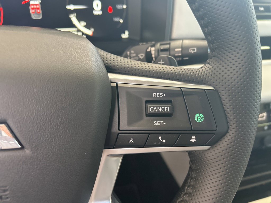 New 2025 Mitsubishi Outlander AWD image 49