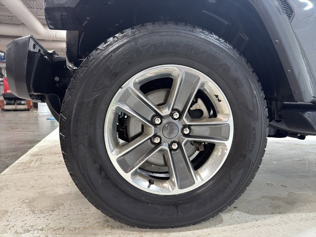 Used 2021 Jeep Wrangler Unlimited Sahara image 24