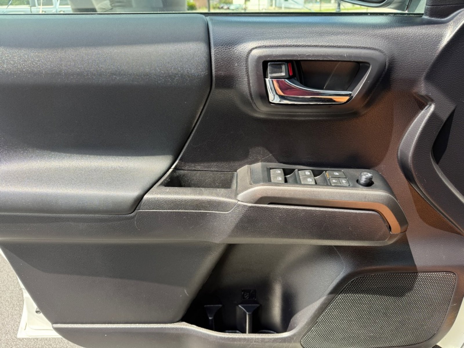 Used 2020 Toyota Tacoma 4x4 Double Cab image 33