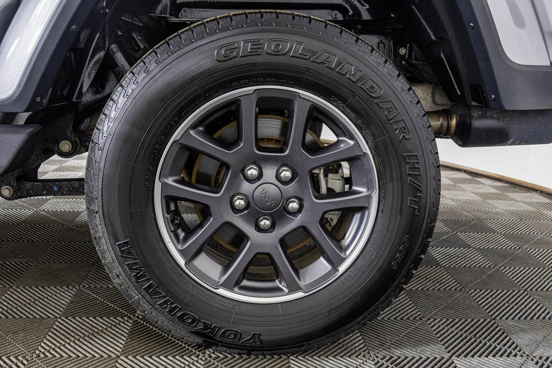 Used 2020 Jeep Gladiator Overland AWD/4WD image 50