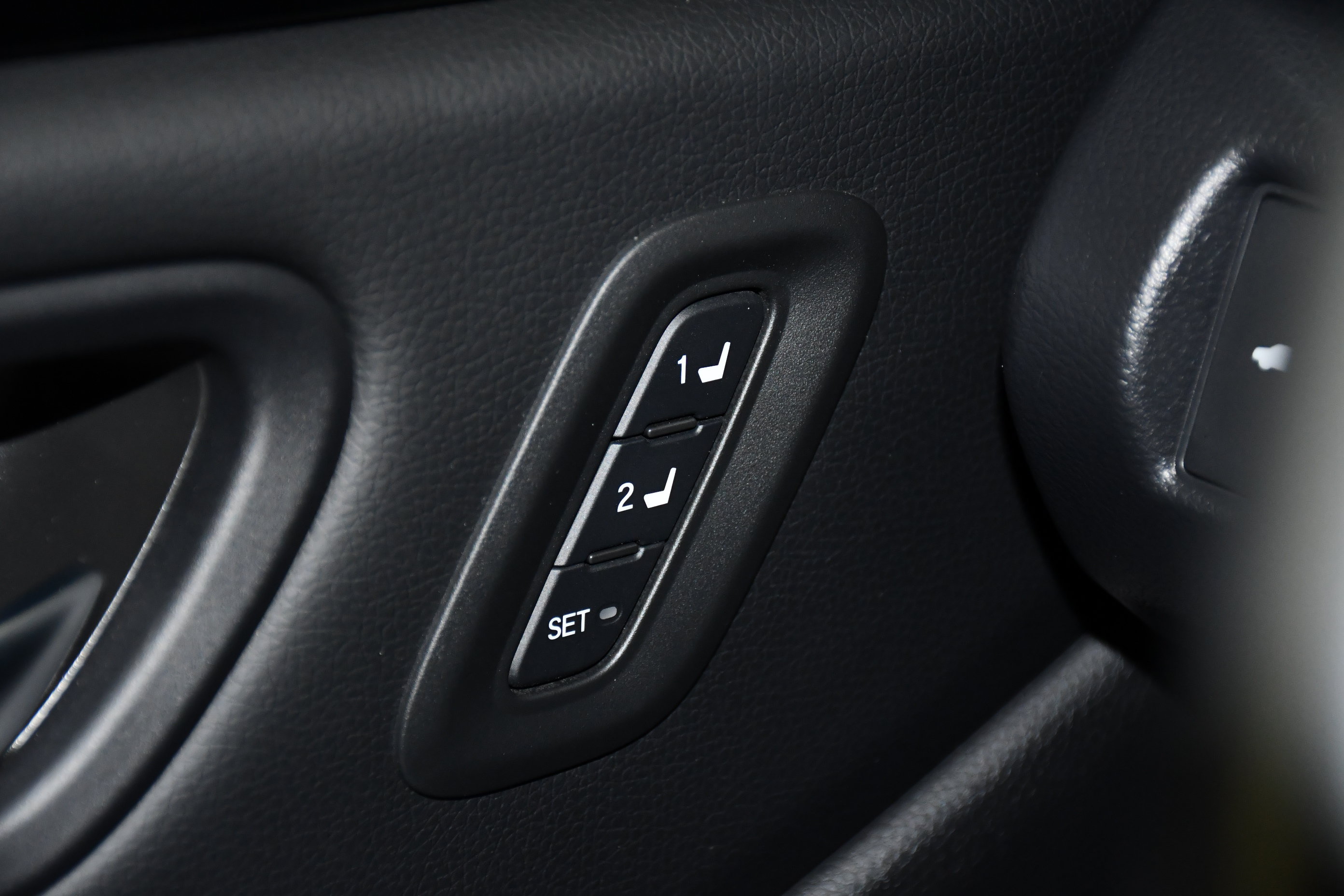 Certified 2025 Honda Pilot Touring image 34