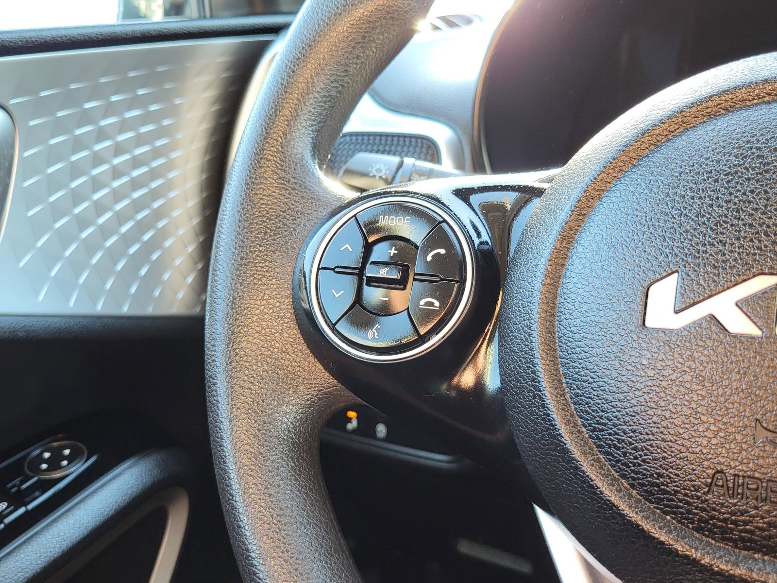 Used 2022 Kia Soul LX w/ Technology Package image 22