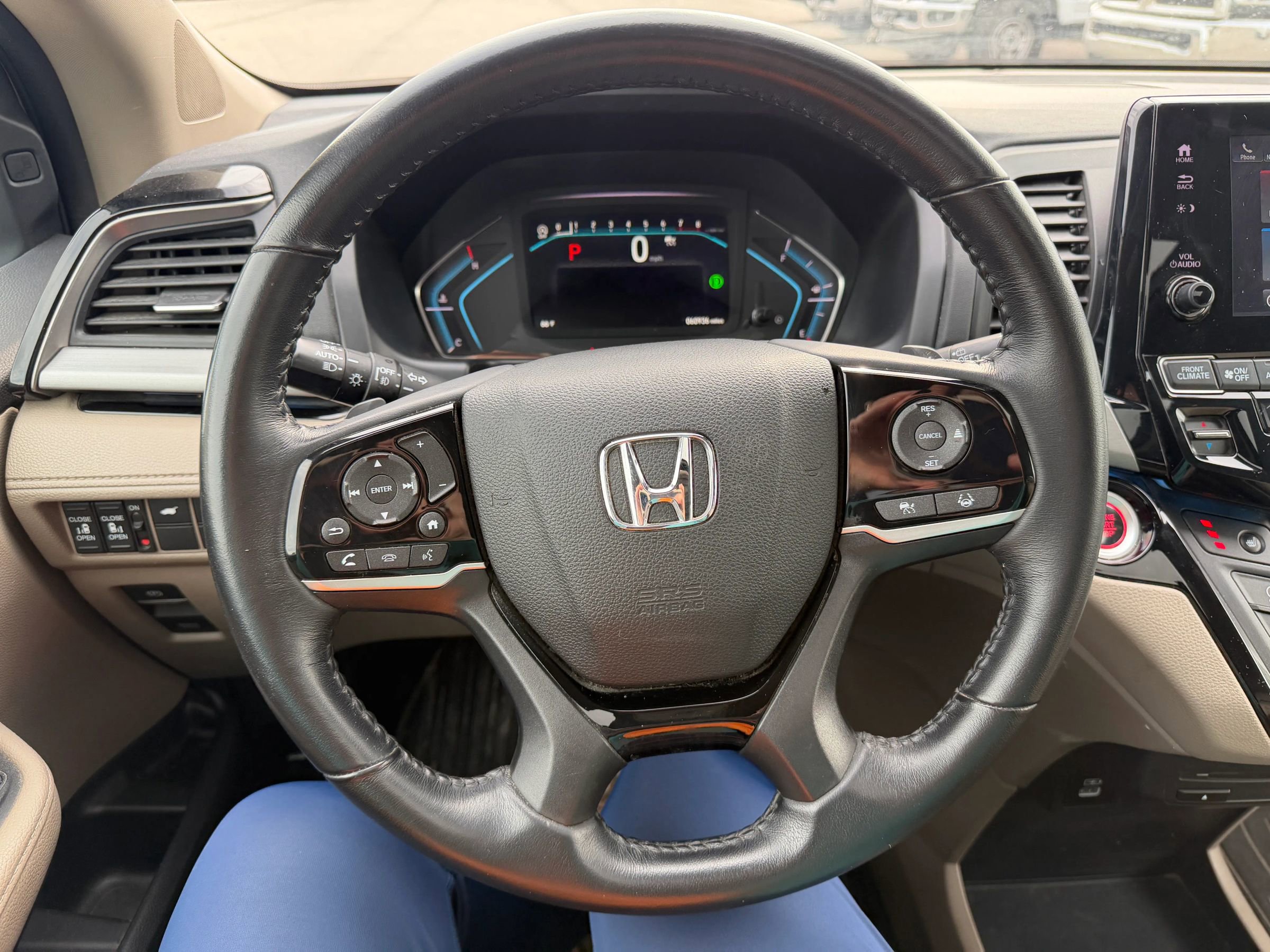 Used 2023 Honda Odyssey Touring image 12