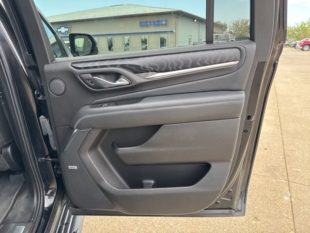 Used 2022 GMC Yukon XL Denali AWD/4WD image 25
