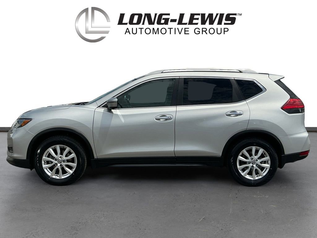 Used 2017 Nissan Rogue SV FWD image 2