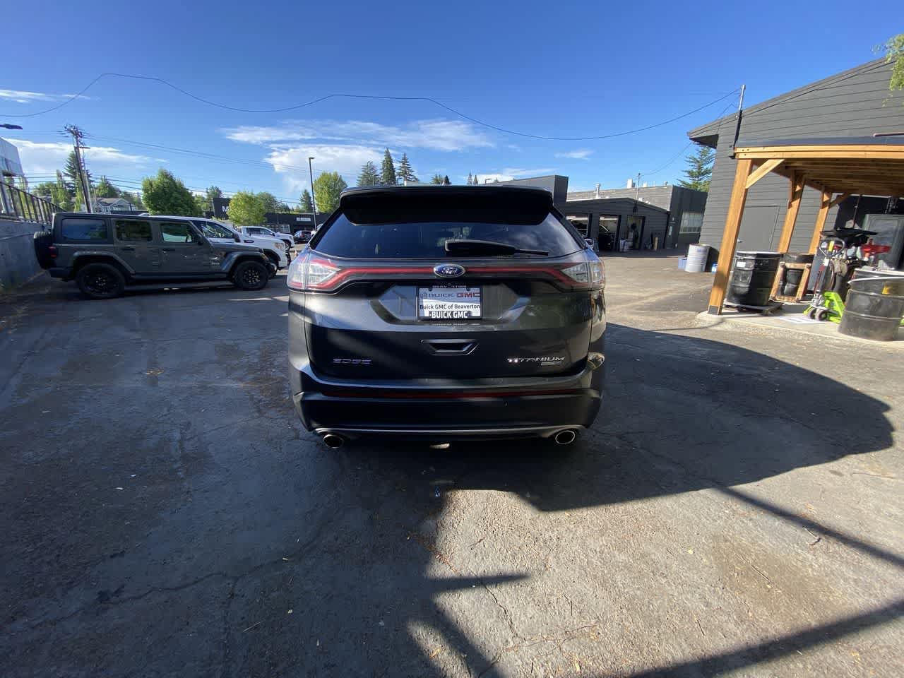 Used 2017 Ford Edge Titanium w/ Technology Package AWD/4WD image 5