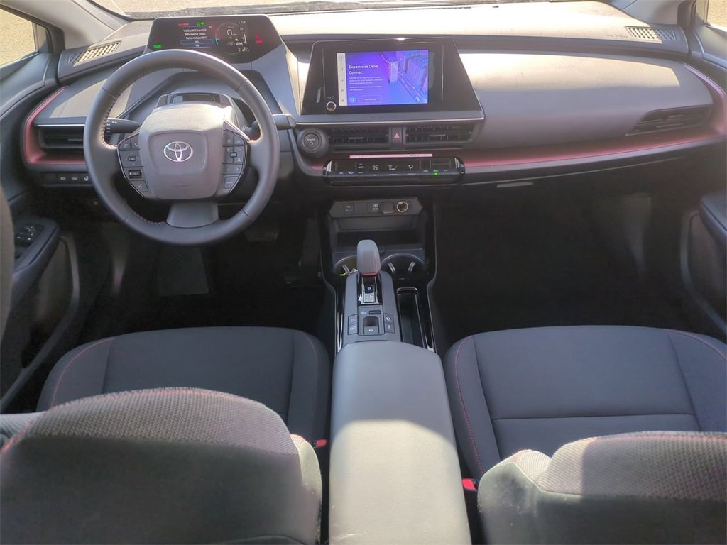 Used 2025 Toyota Prius Plug-In Hybrid image 23