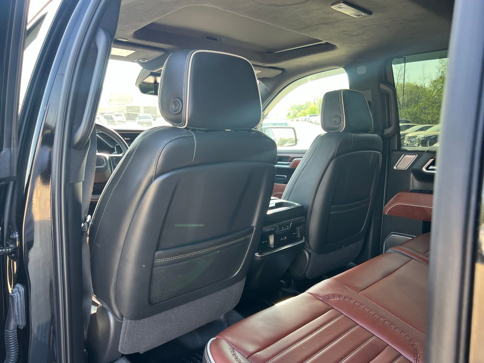 Used 2025 GMC Sierra 1500 Denali Ultimate image 18