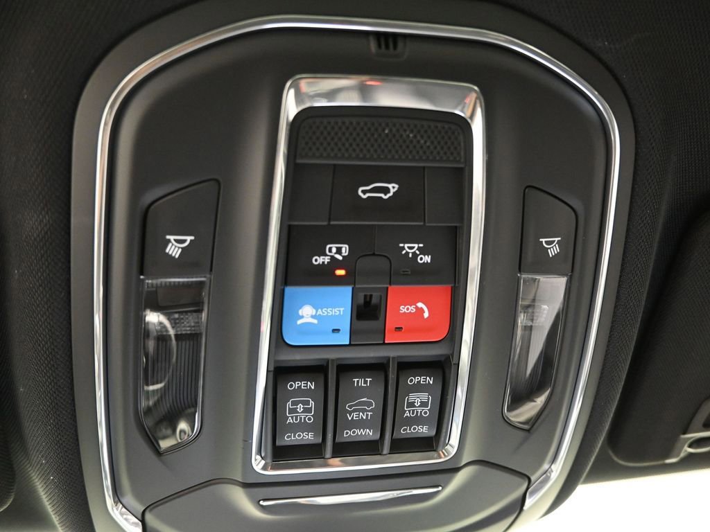 Used 2024 Jeep Grand Cherokee Limited w/ Trailer Tow Package image 43
