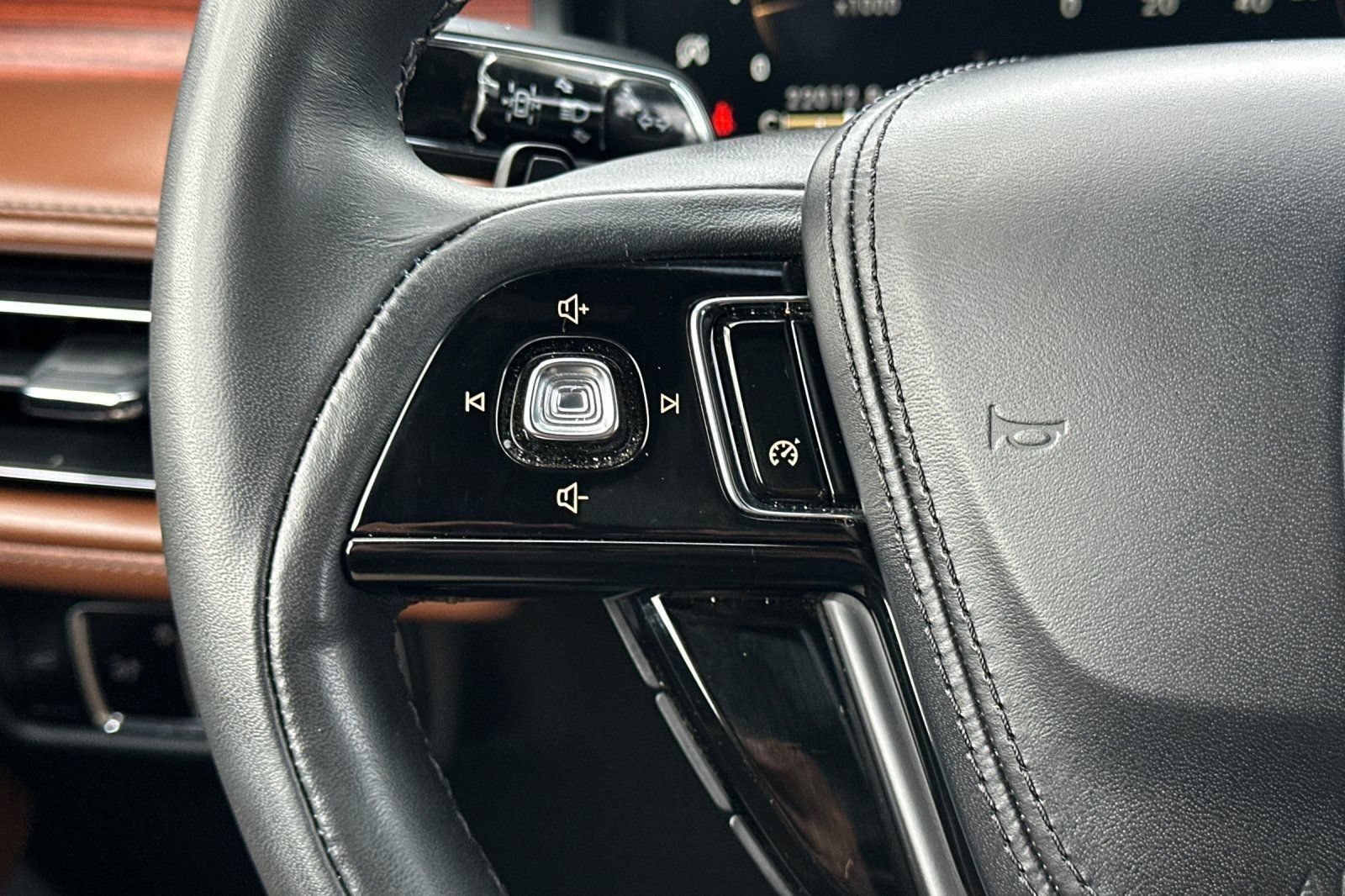 Used 2024 Lincoln Aviator Reserve AWD/4WD image 81
