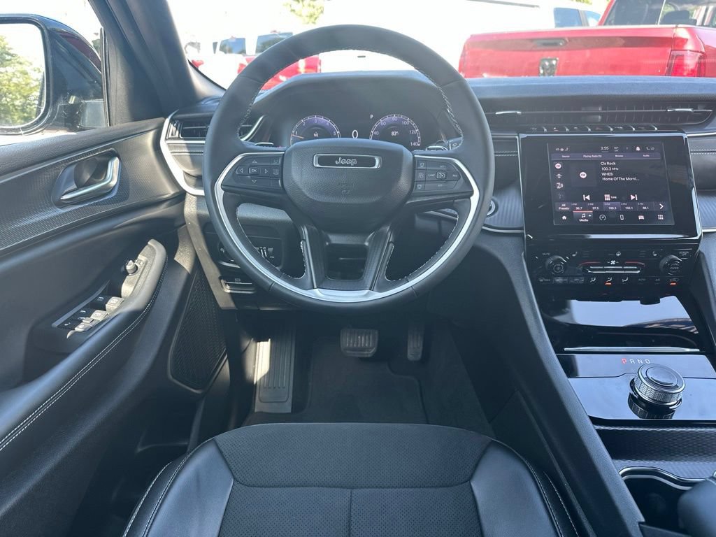 Used 2024 Jeep Grand Cherokee Altitude AWD/4WD image 20