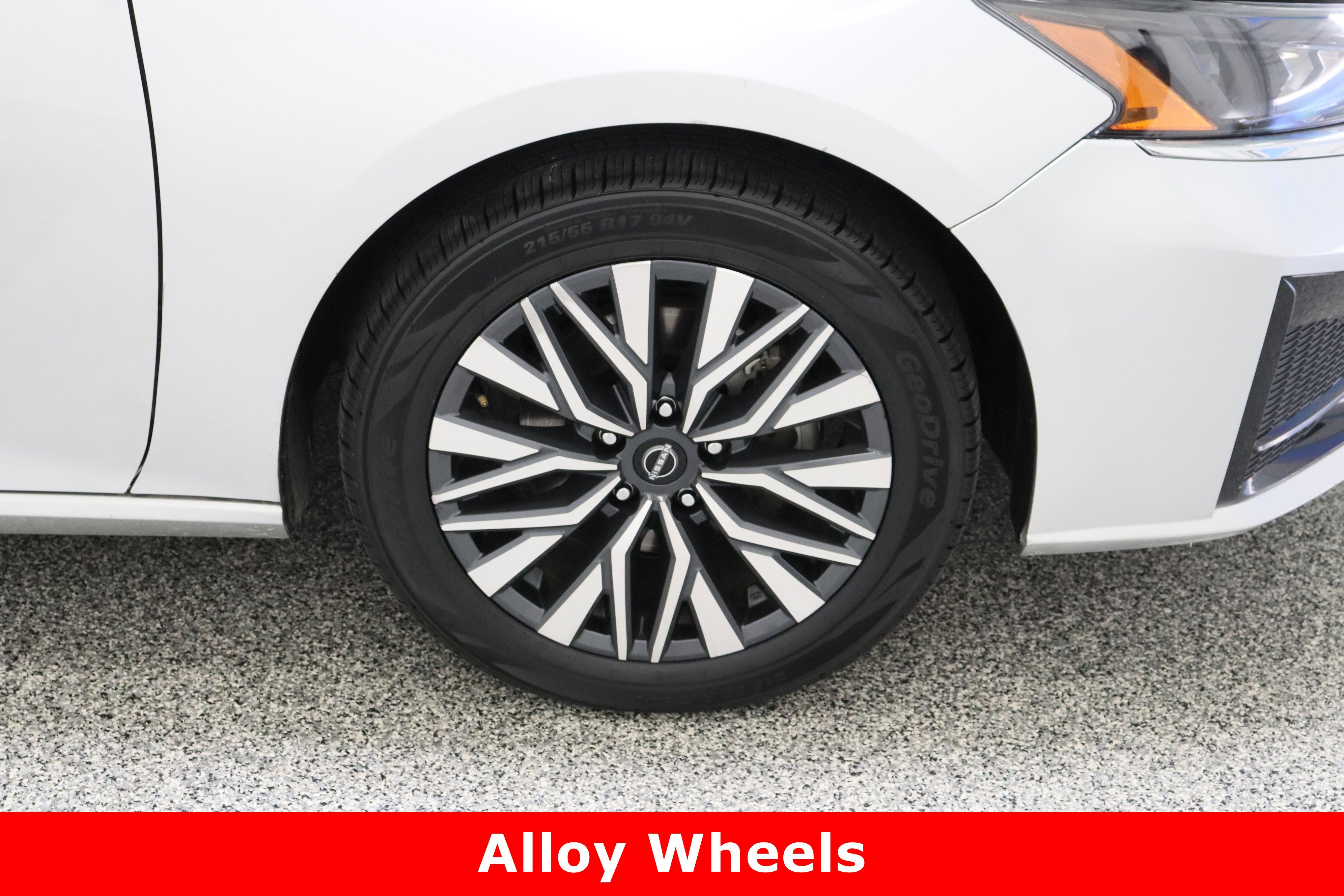 Used 2024 Nissan Altima 2.5 SV image 5