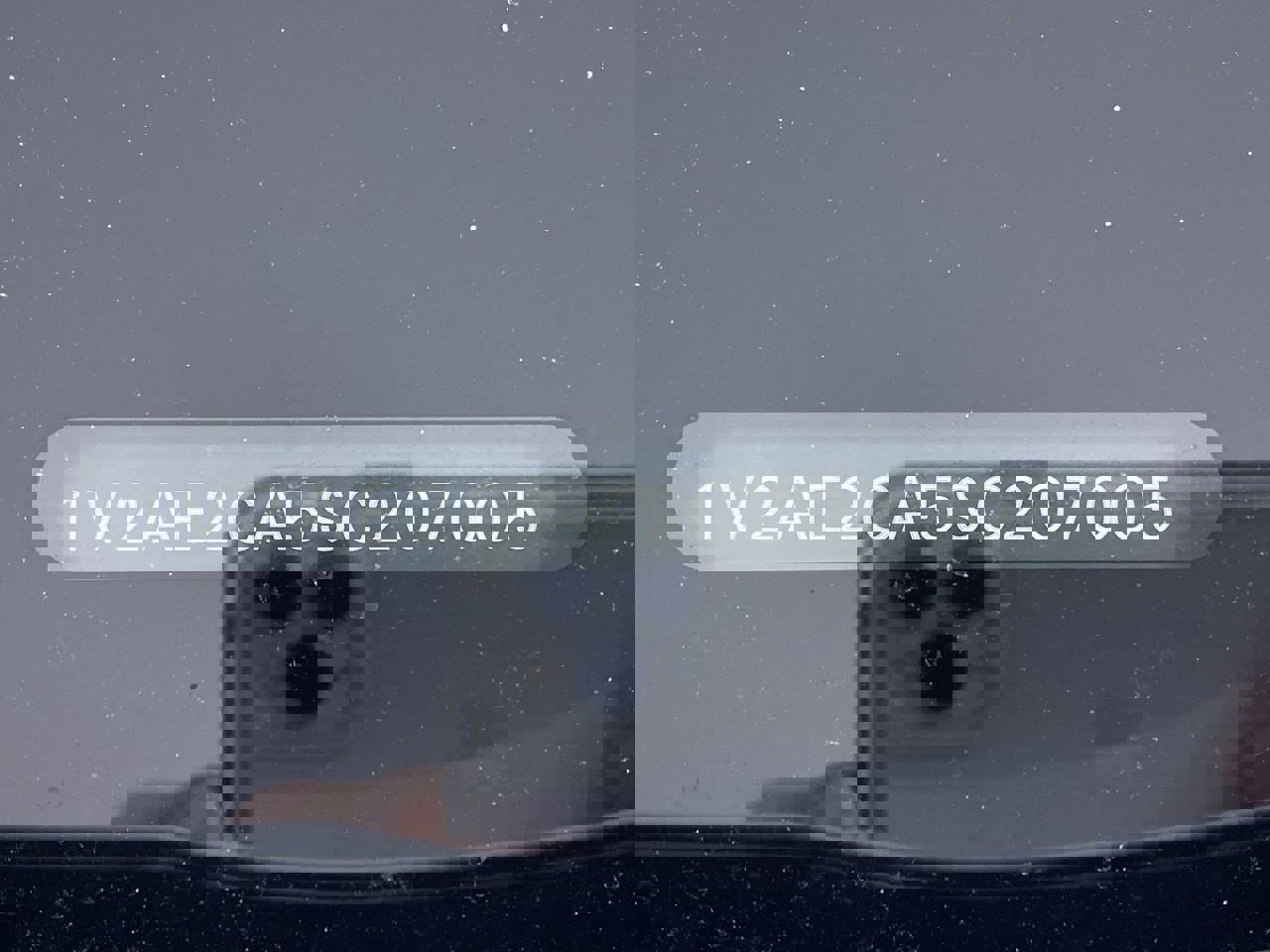 Used 2025 Volkswagen Atlas Cross Sport SEL R-Line image 17