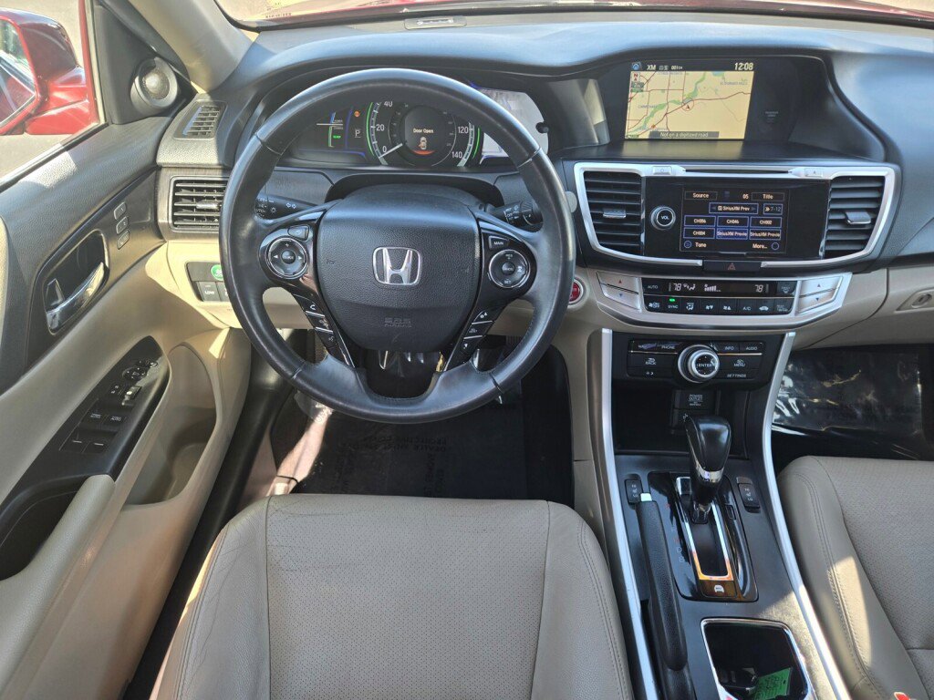 Used 2015 Honda Accord Touring image 11
