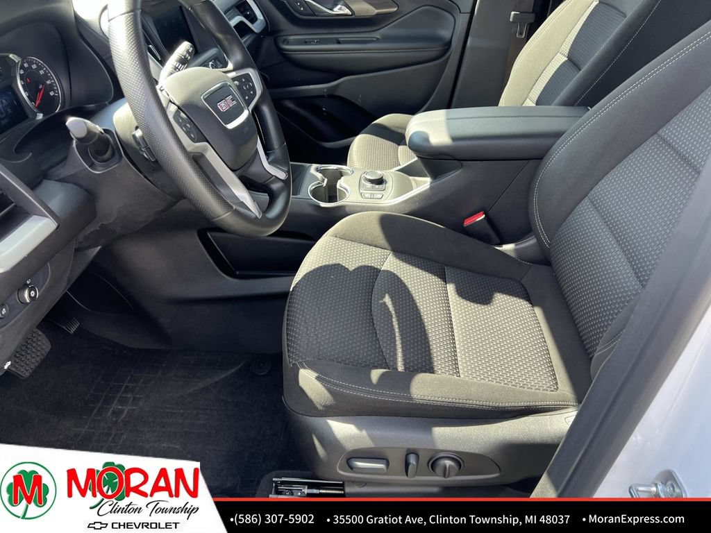 Certified 2024 GMC Terrain SLE w/ Driver Convenience Package FWD image 18