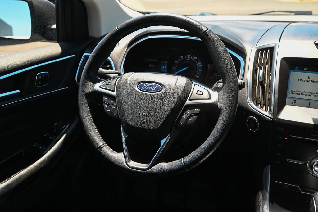 Used 2018 Ford Edge Titanium AWD/4WD image 32