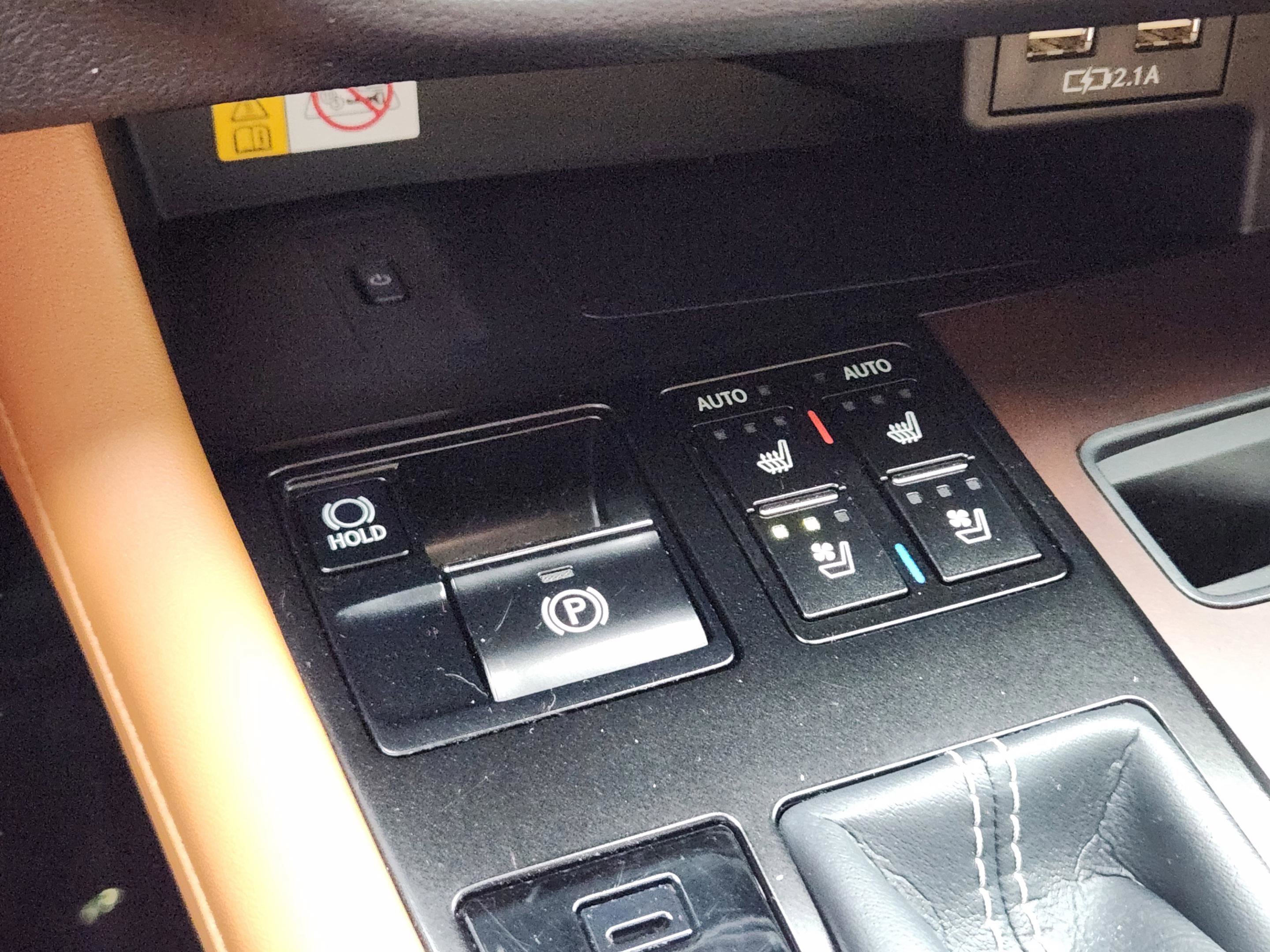 Certified 2022 Lexus RX 450h AWD w/ Premium Package image 15