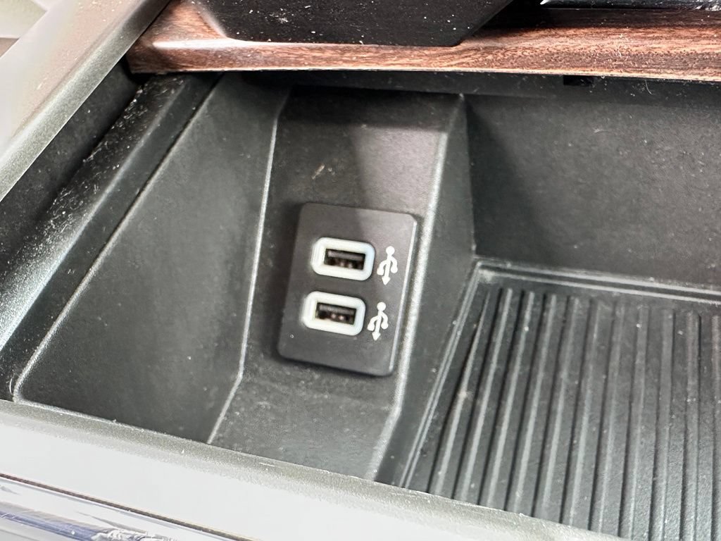 Used 2017 Ford F150 Lariat w/ Equipment Group 501A Mid AWD/4WD image 39