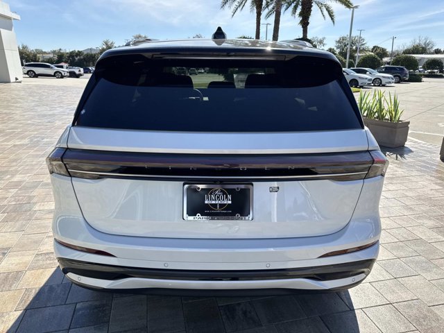 New 2025 Lincoln Nautilus Reserve w/ Jet Appearance Package image 3