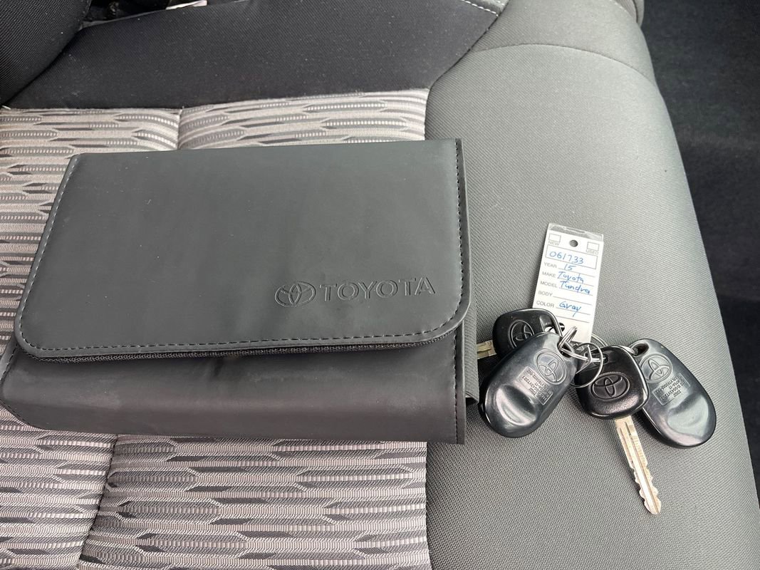 Used 2015 Toyota Tundra SR5 image 26