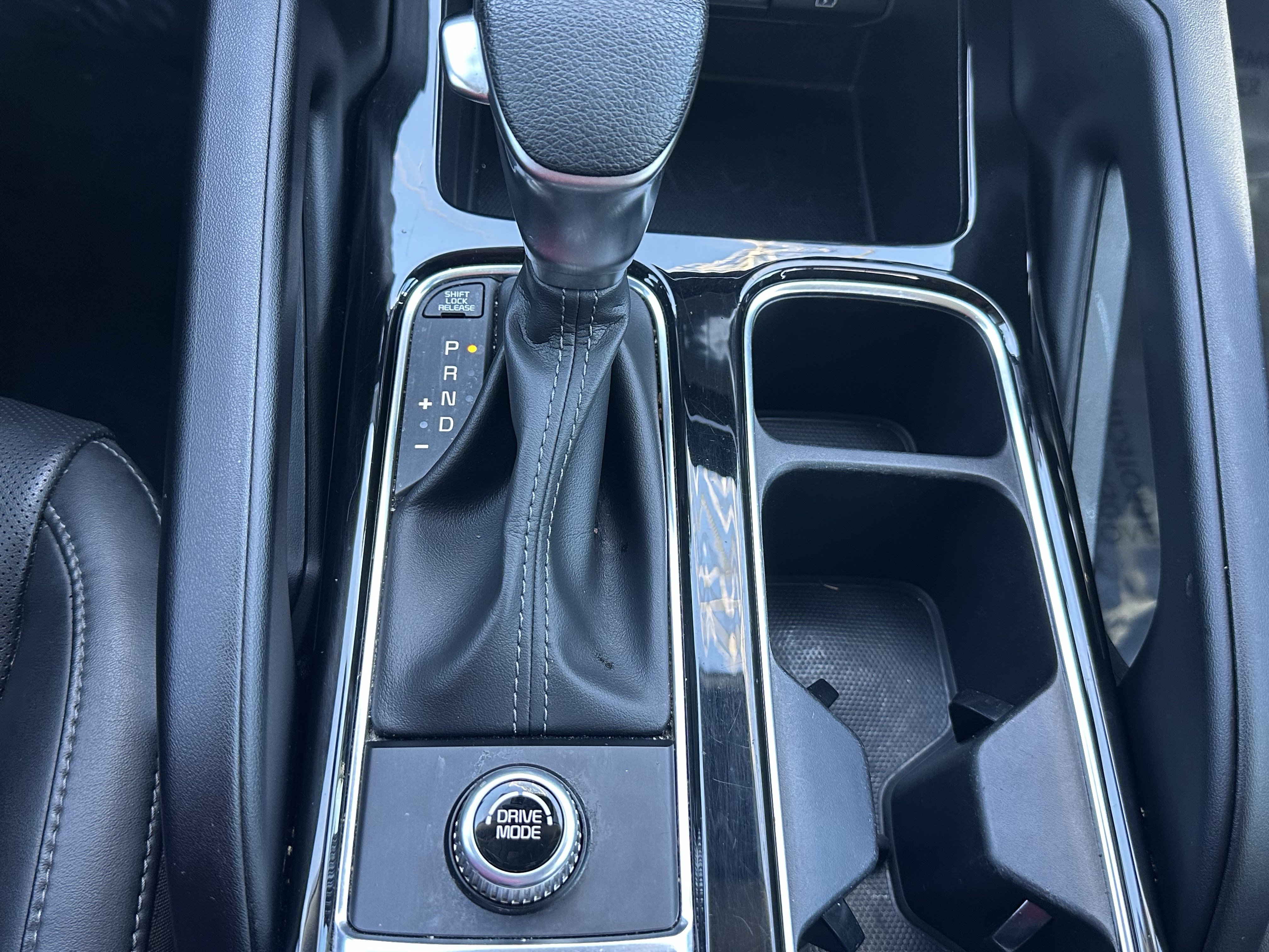 Used 2024 Kia Telluride LX FWD image 31