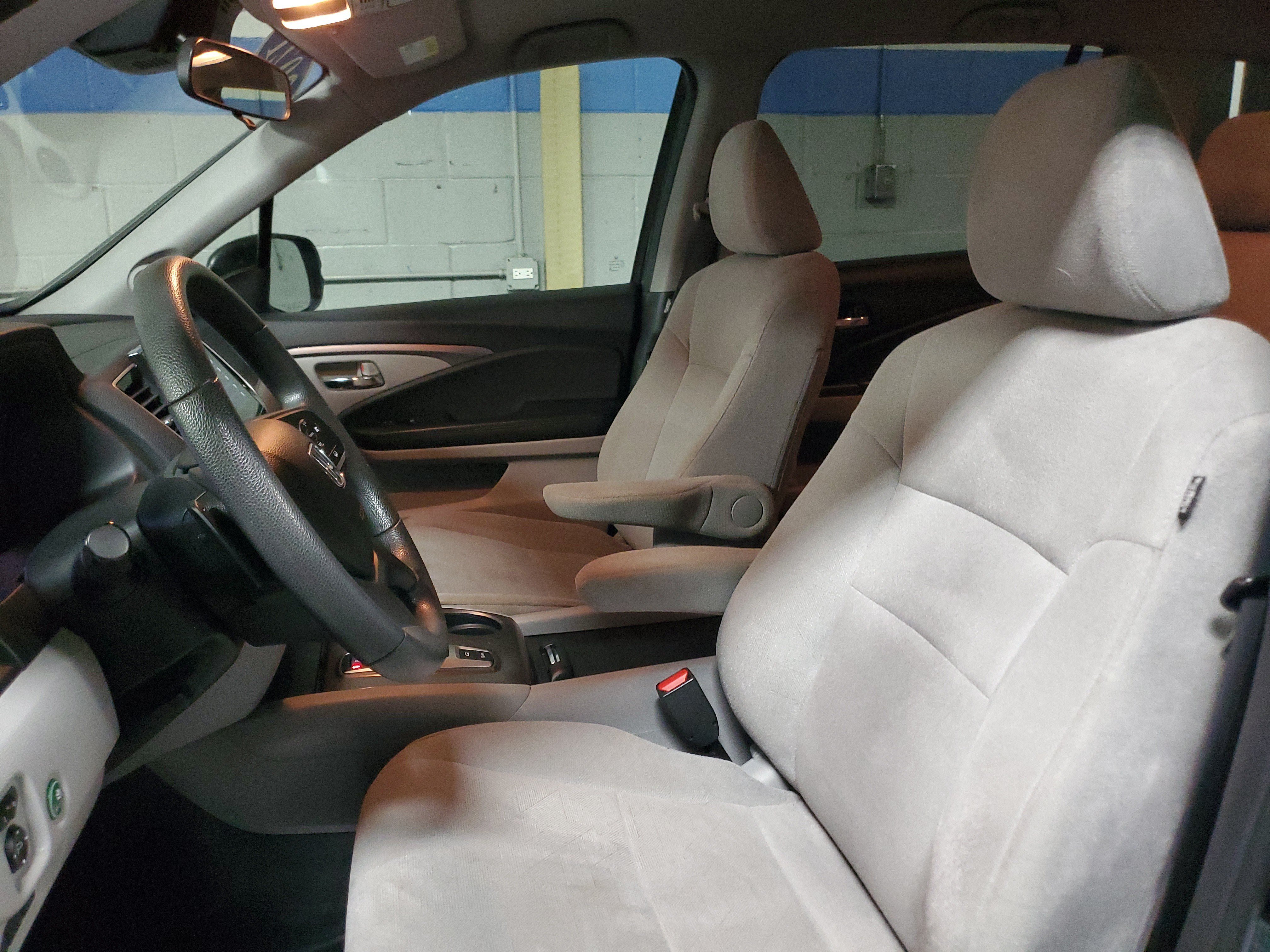 Used 2021 Honda Pilot EX image 17