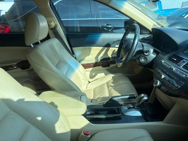 Used 2010 Honda Crosstour EX-L image 6