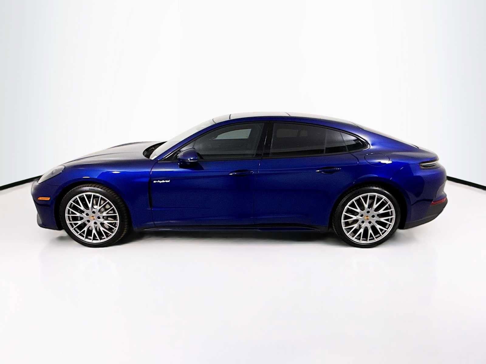 New 2026 Porsche Panamera 4 image 2
