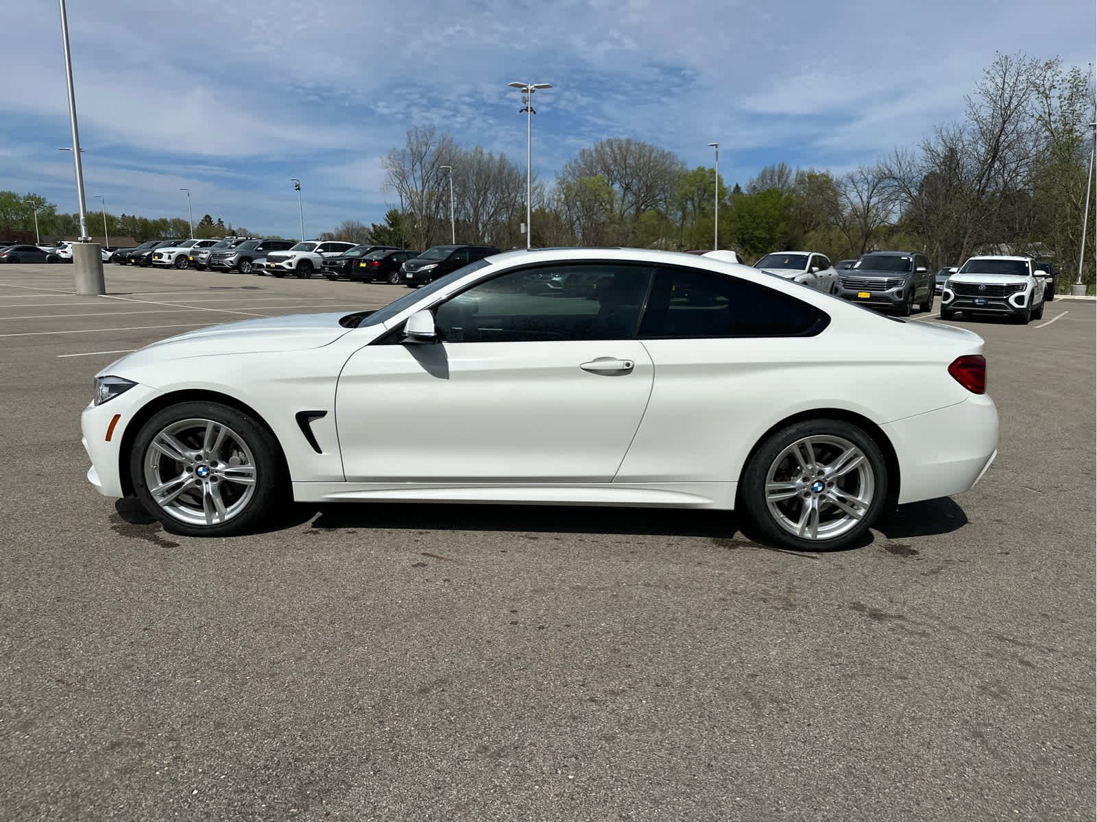 Used 2019 BMW 430i xDrive Coupe w/ M Sport Package AWD/4WD image 4