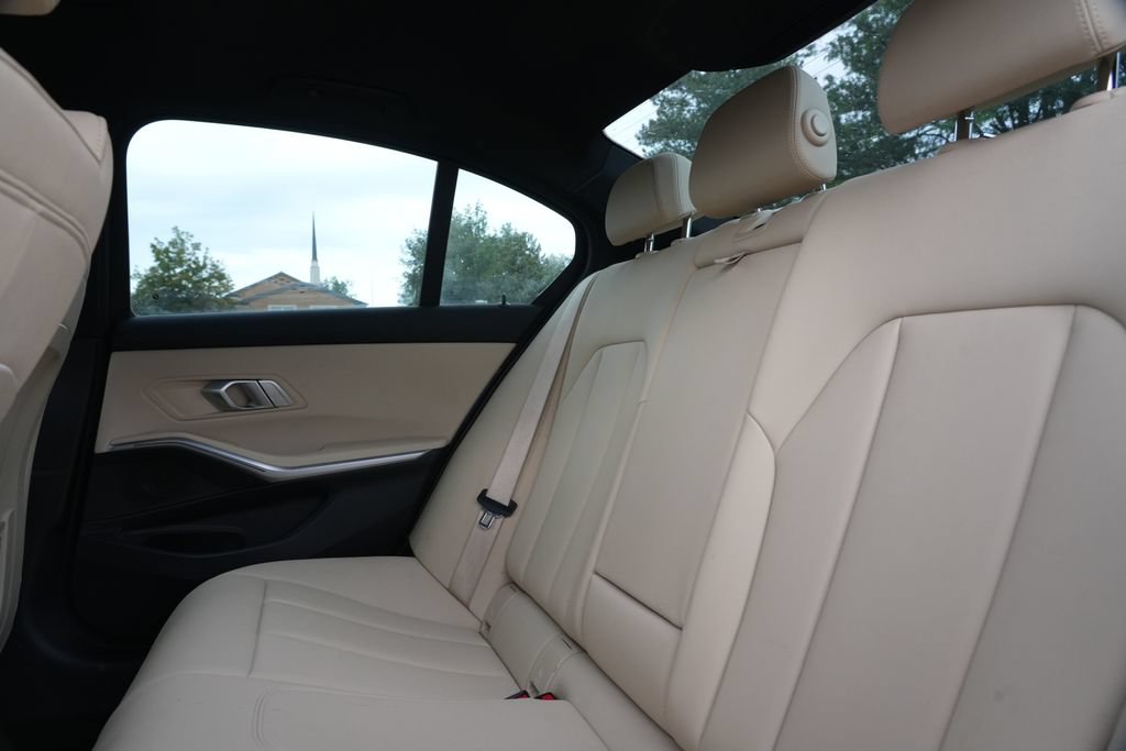 Used 2021 BMW 330i xDrive Sedan w/ Convenience Package AWD/4WD image 15