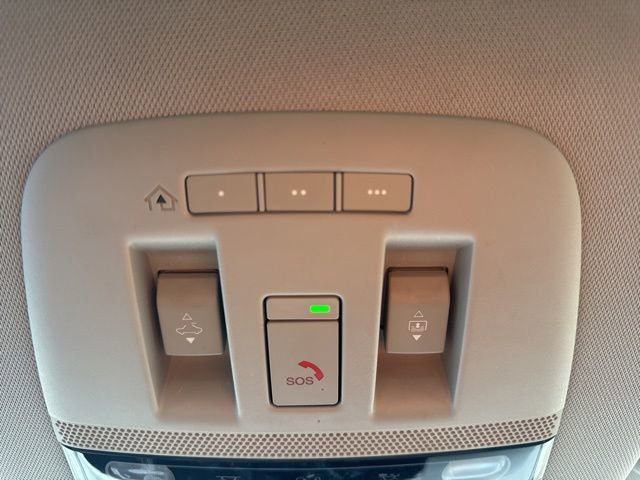 Used 2024 Nissan Ariya AWD image 24