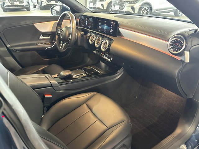 Used 2022 Mercedes-Benz CLA 250 image 28